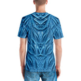 Stylish men's crew neck t-shirt with kirigram pattern.